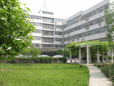 北京体育职业学院.jpg